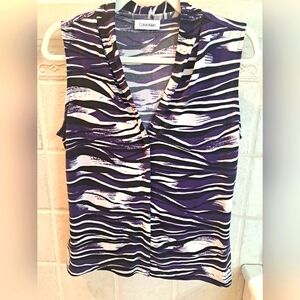 Calvin Klein Women's Purple and White Top